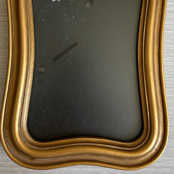 Vintage 1978 Gold Ornate Metal Photo Frame Made in USA - Picture 2 of 2